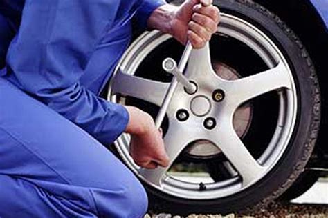 How Much Does Tire Repair Cost: Exploring the Intricacies of Flat Tires and Financial Metaphors